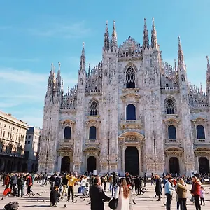 https://canal-open-space.italymilanhotels.net